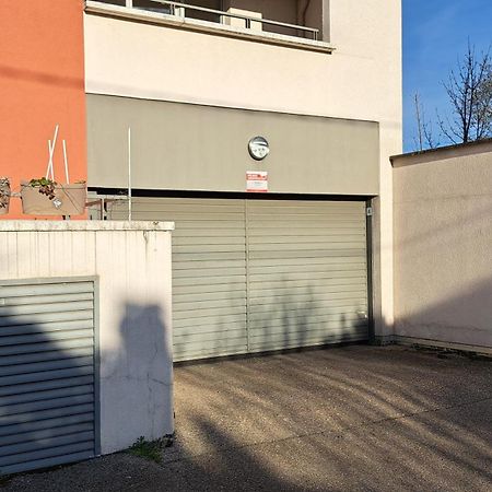 Appartement Cosy 3 Pieces Avec Garage Privatif Saint-Priest  Eksteriør billede
